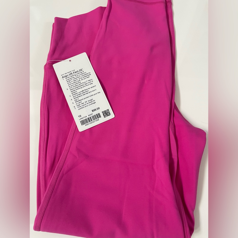 NWT - Lululemon 25” Align Pant